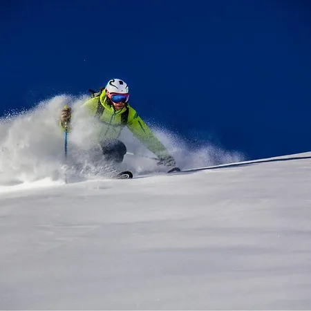 Corniche B21 - Snow And Trek -